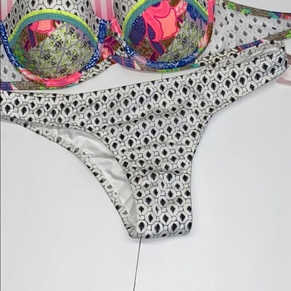 🔥🏖NEW VICTORIA SECRET SWIMSUIT SET - Picture 10 of 12